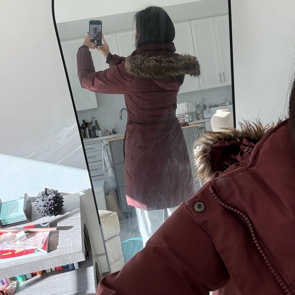 The North Face Women's Maroon / Burgundy Down Parka - Picture 4 of 4